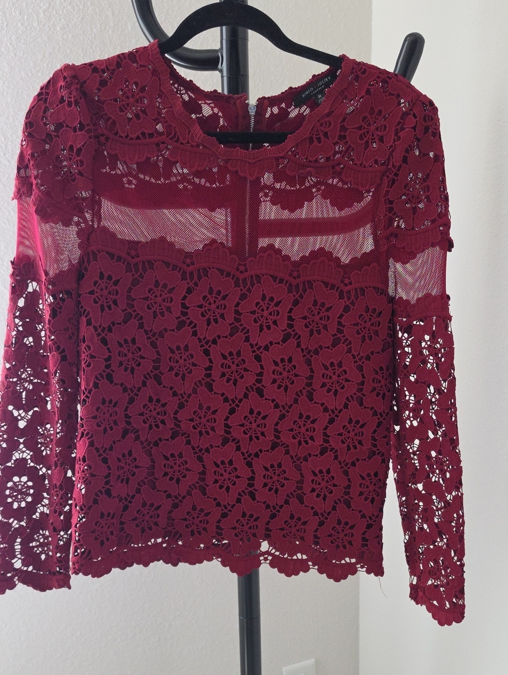 Women's Floral Lace Long-Sleeve Blouse - Wine